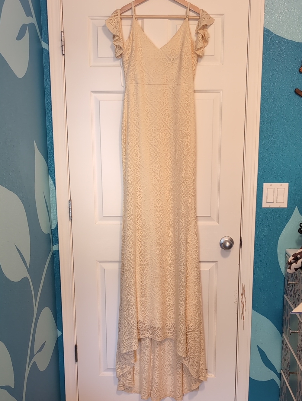 Lulu's Cream Lace High-Low Maxi Dress with Ruffle Straps